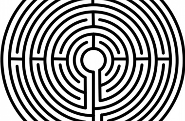 miniaturka konspektu W labiryncie Minotaura – mitologia grecka i przestrzeń teatralna